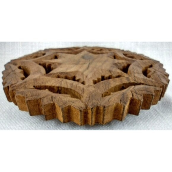 Hand Carved Wooden Kitchen Trivet Three Footed Fall Motif Gold Leaf Vintage 4.5" - Picture 6 of 12